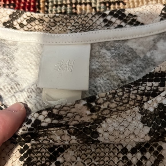 H&M Cotton t-shirt - Picture 2 of 5